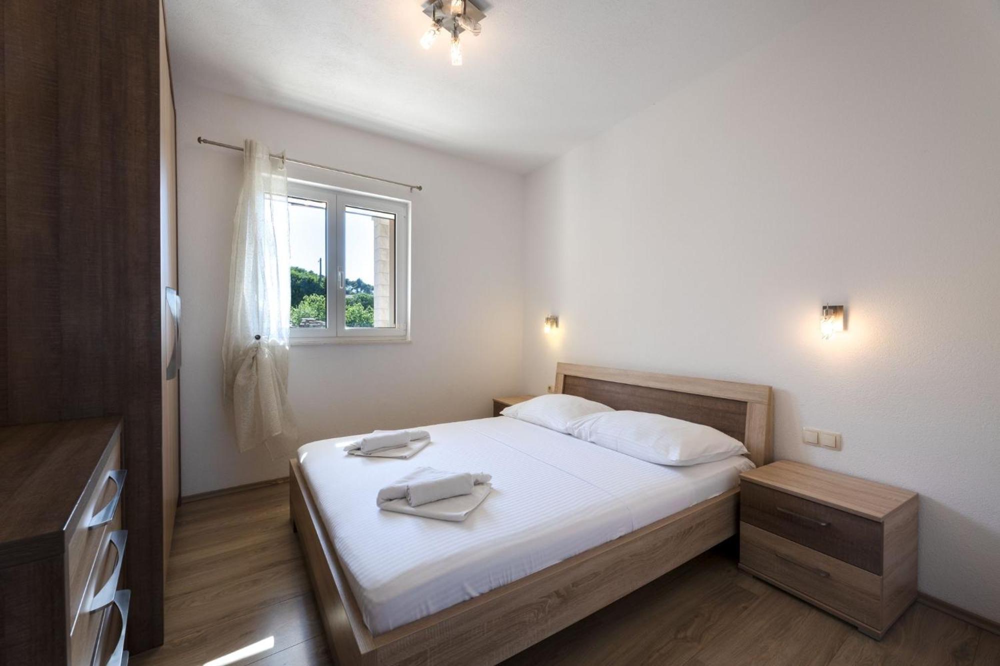 Apartments Belmat Trogir Exterior photo
